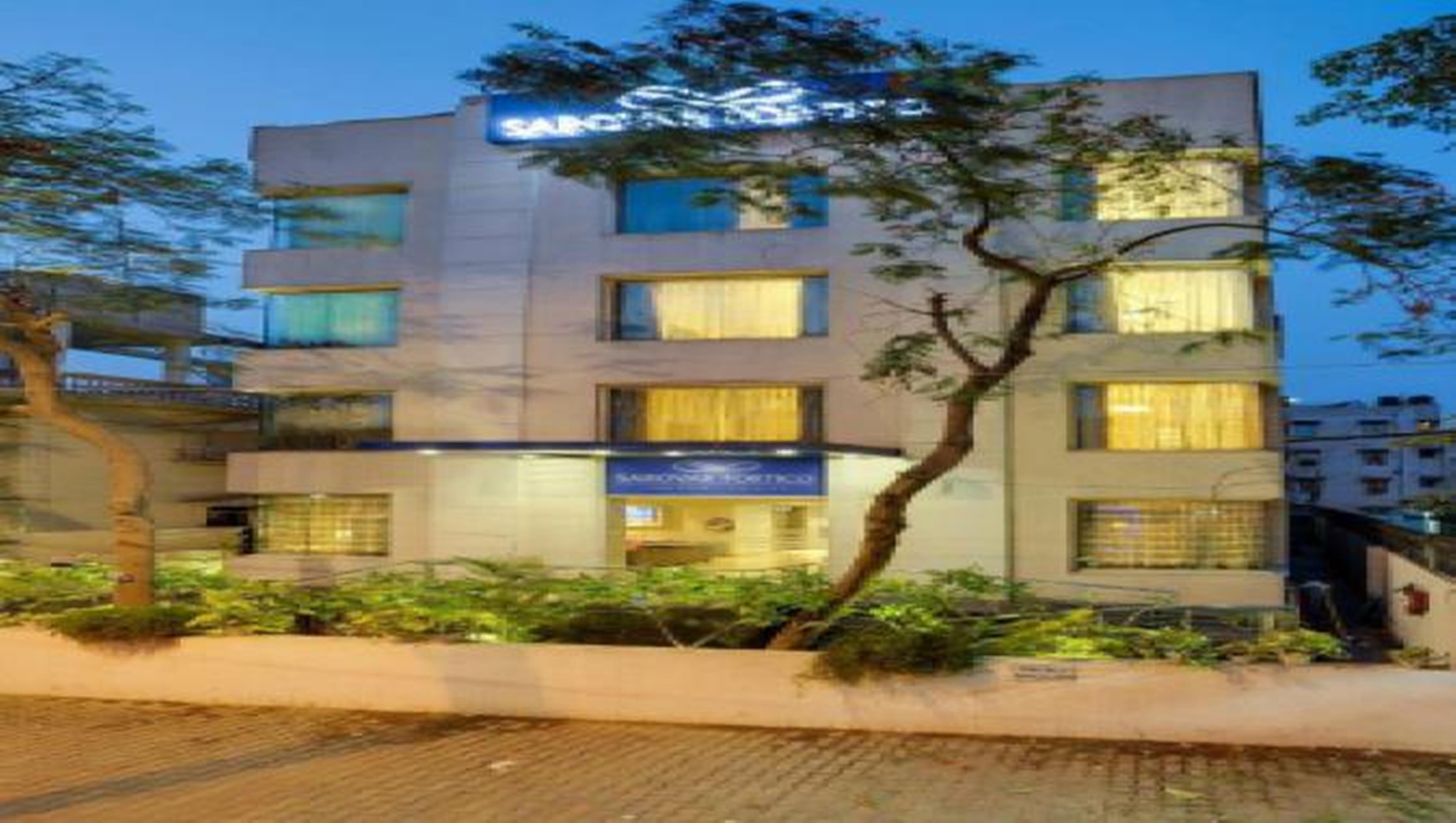Sarovar Portico Naraina, Hotel Neu-Delhi Exterior foto